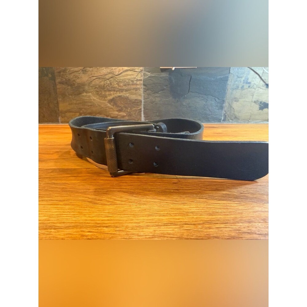 Carhartt Black Leather Belt with Metal Buckle size 38 (020)